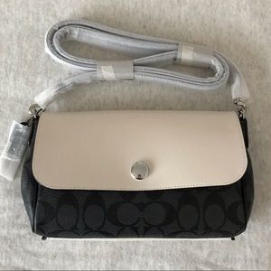 -SOLD- 🆕 Coach Reversible Crossbody Bag